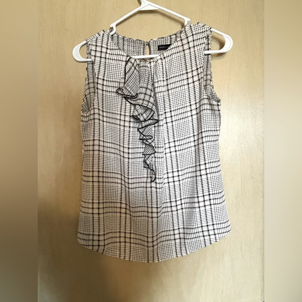 White House Black Market gorgeous shirt NWOT size 4